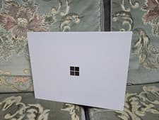 Microsoft Surface Laptop 13" (2026) - Snapdragon X Plus 8GB 256GB - 1YR WTY