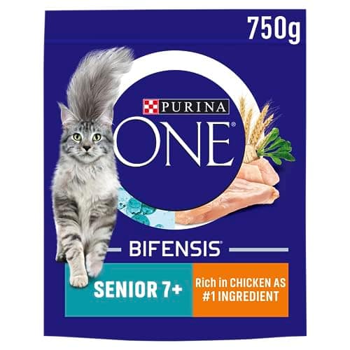 PURINA ONE Senior 7+ Chicken Dry Cat Food 750g (Pack of 4)